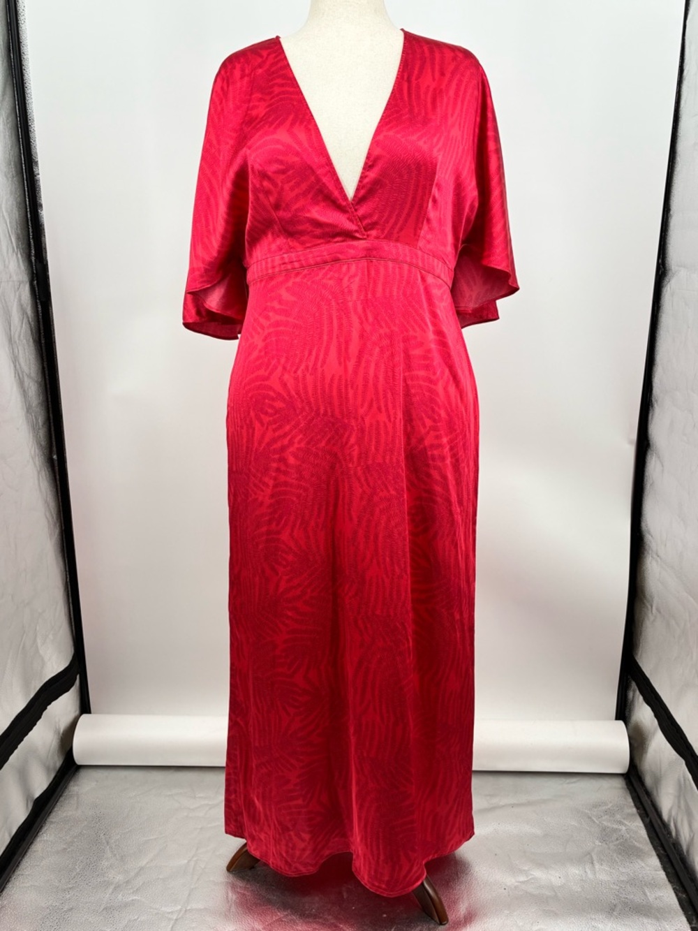 FE Noel Target Elegant Red Satin V-Neck Maxi Dress, subtle pattern